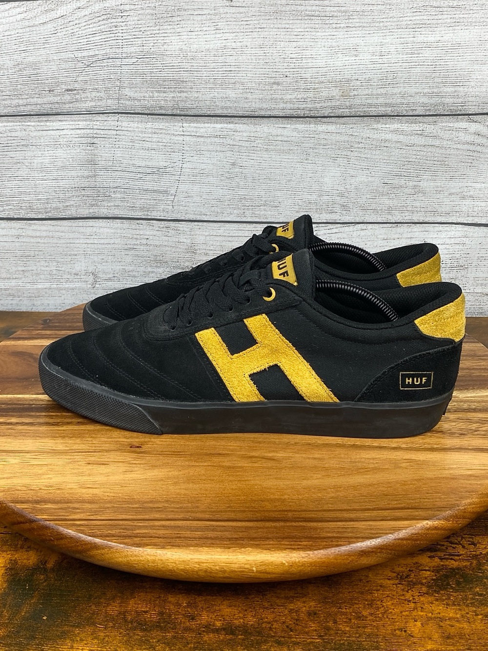 HUF Galaxy Men’s Skate Shoes Black Yellow Sneaker Size 11.5